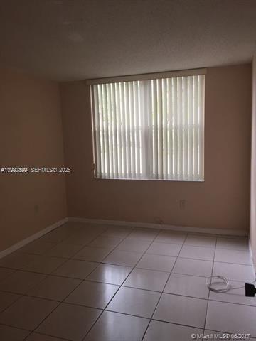 17890 W Dixie Hwy 106 Property Photo 15