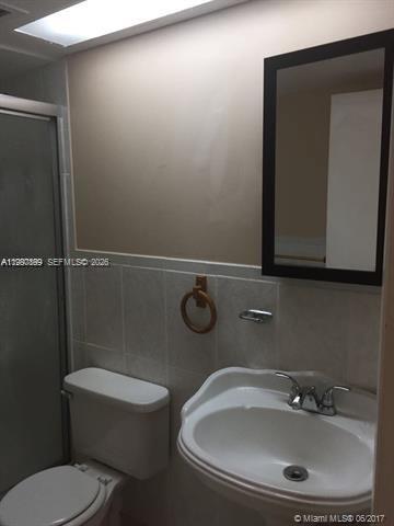 17890 W Dixie Hwy 106 Property Photo 19