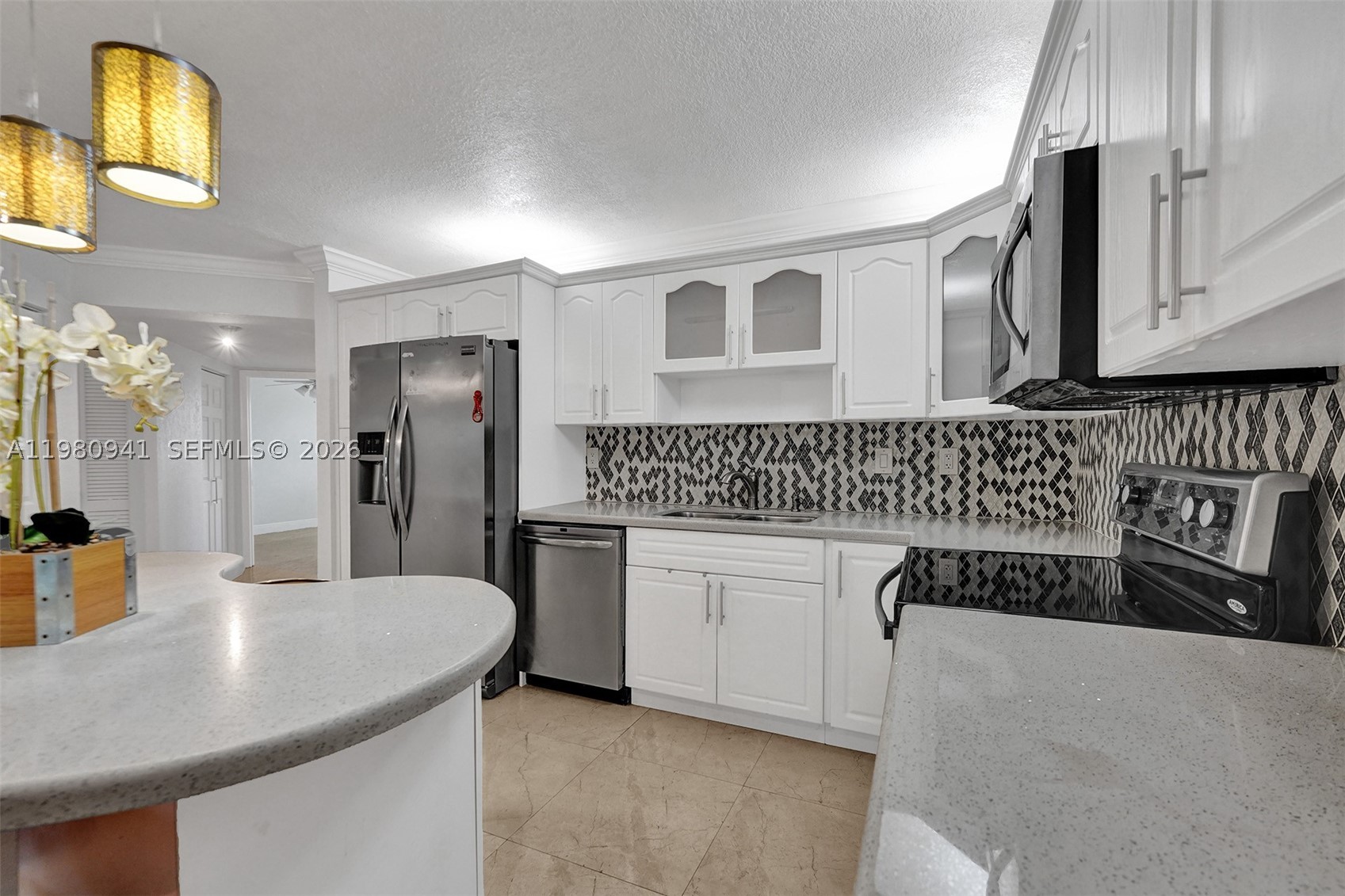 21300 San Simeon Way P6 Property Photo 6