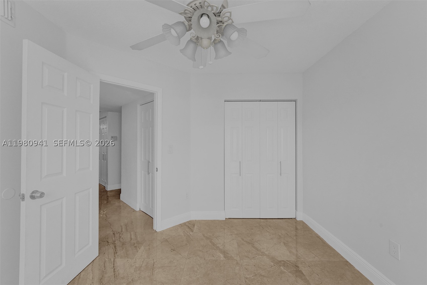 21300 San Simeon Way P6 Property Photo 13
