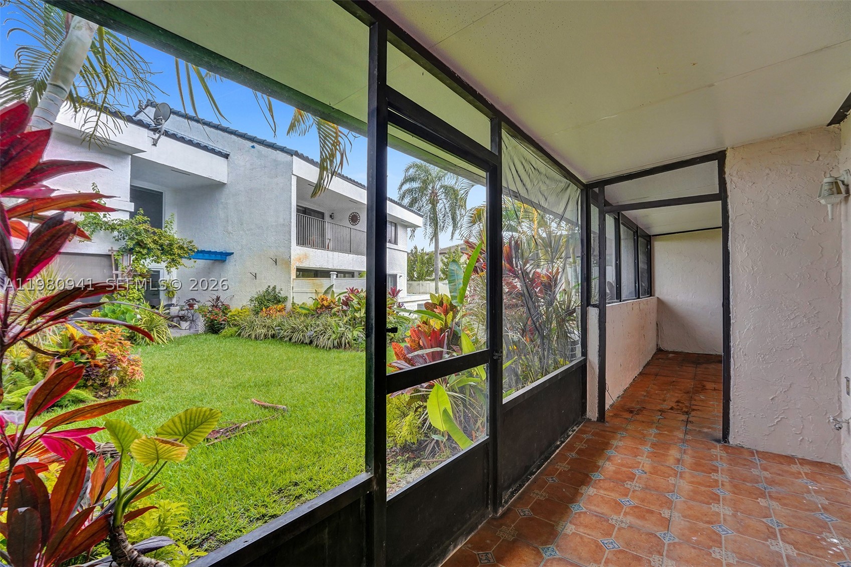21300 San Simeon Way P6 Property Photo 19