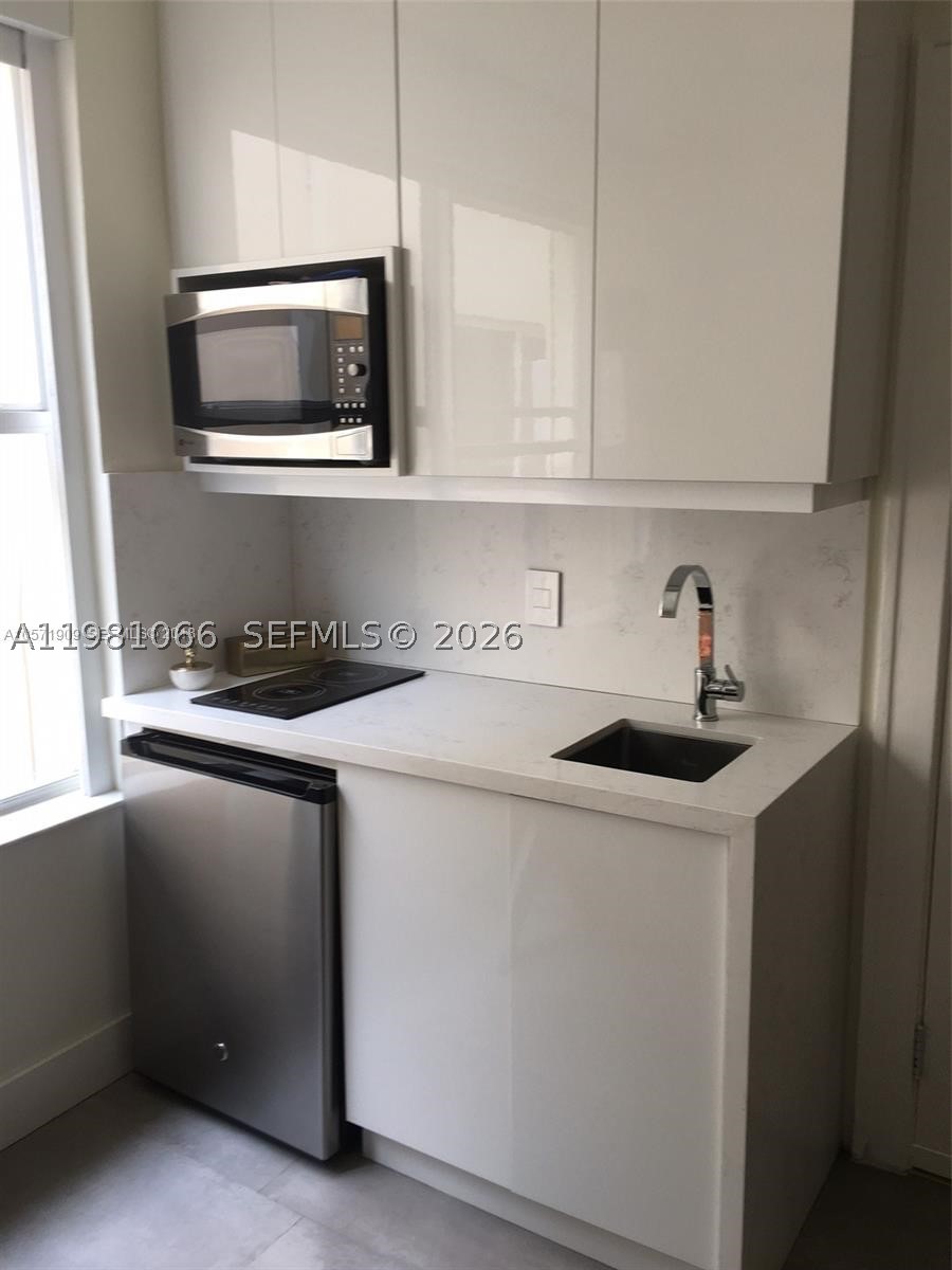 119 Menores Ave 8a Property Photo 1