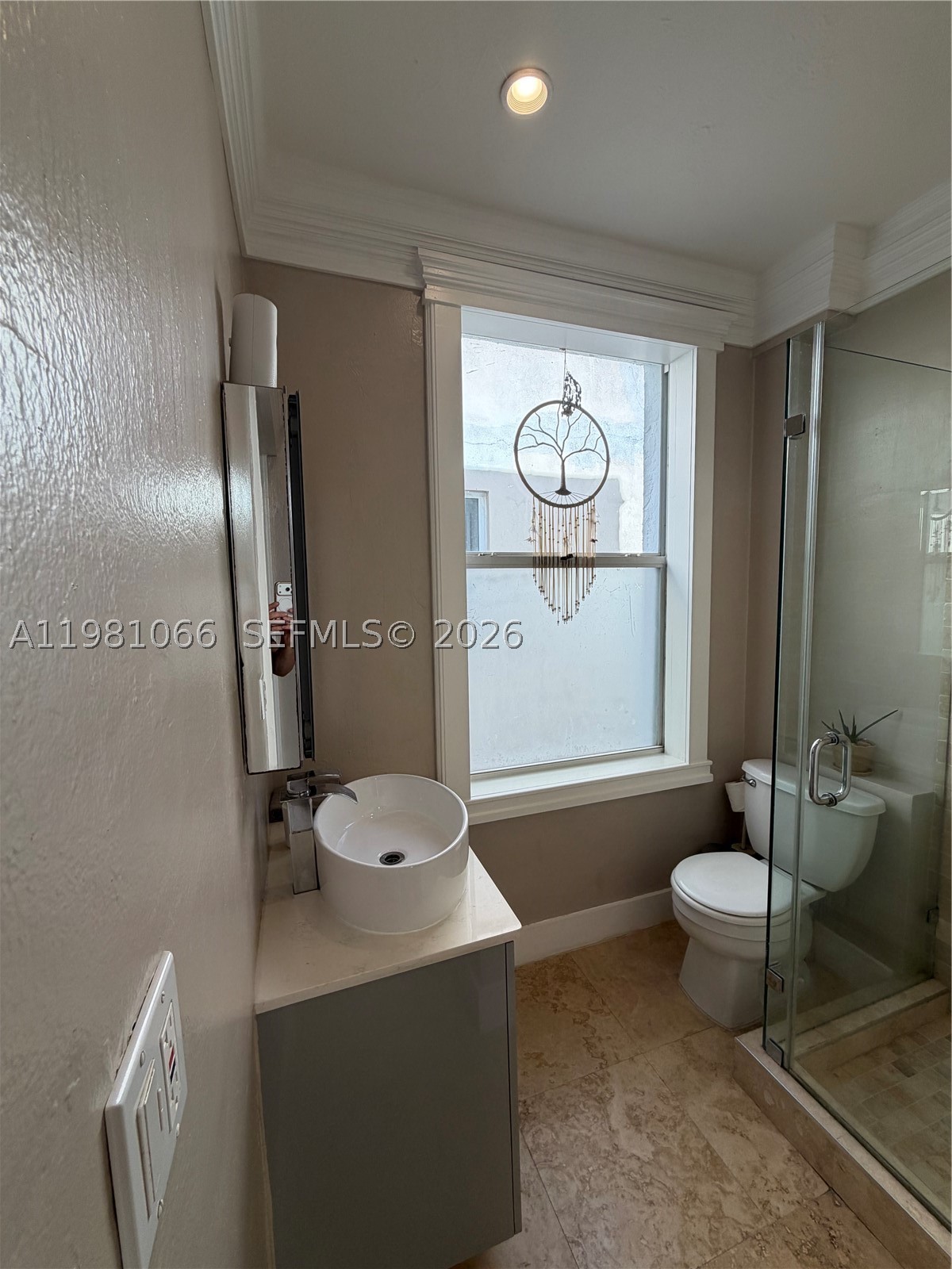 119 Menores Ave 8a Property Photo 16