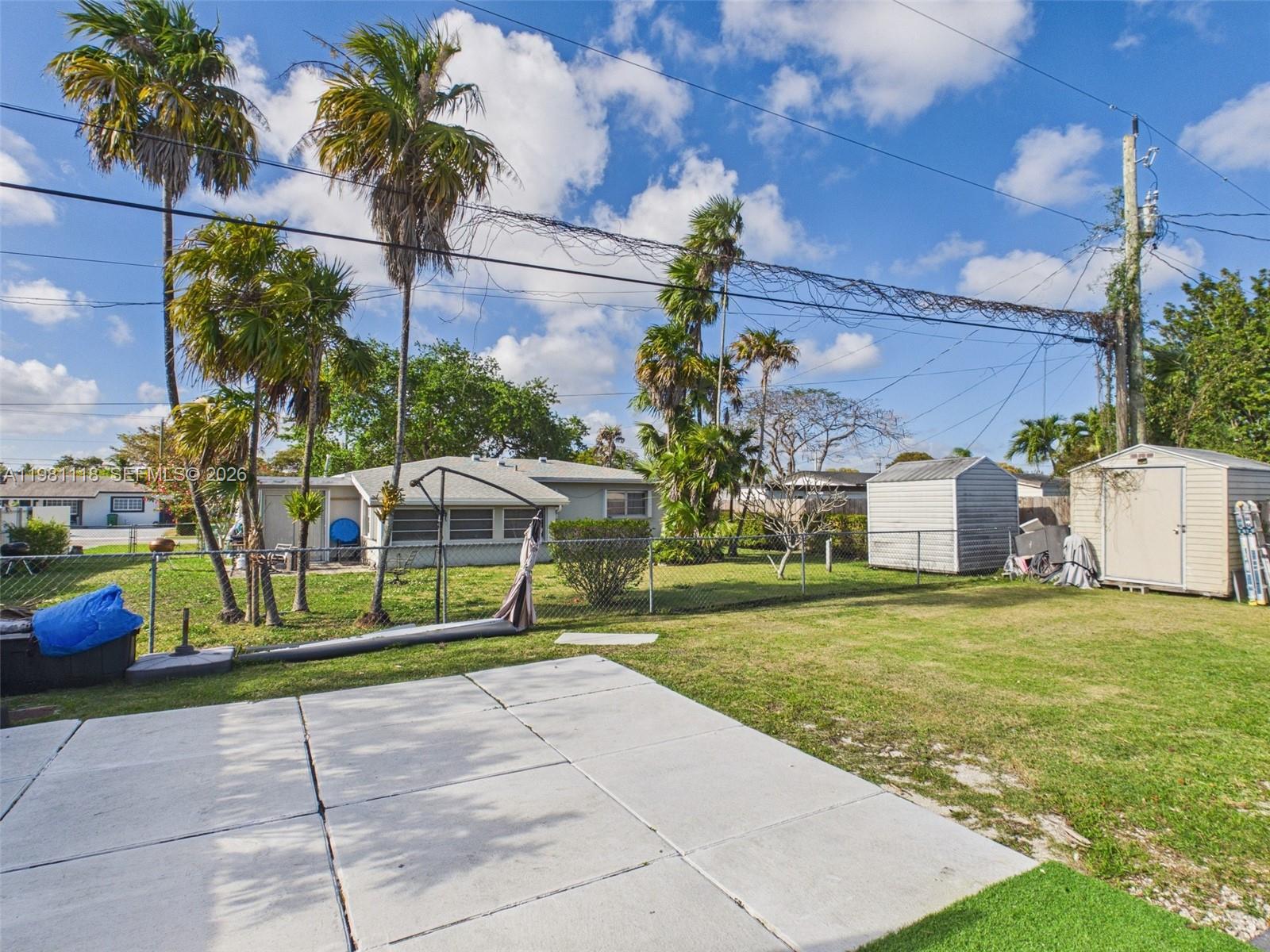 9911 Haitian Dr Property Photo 3