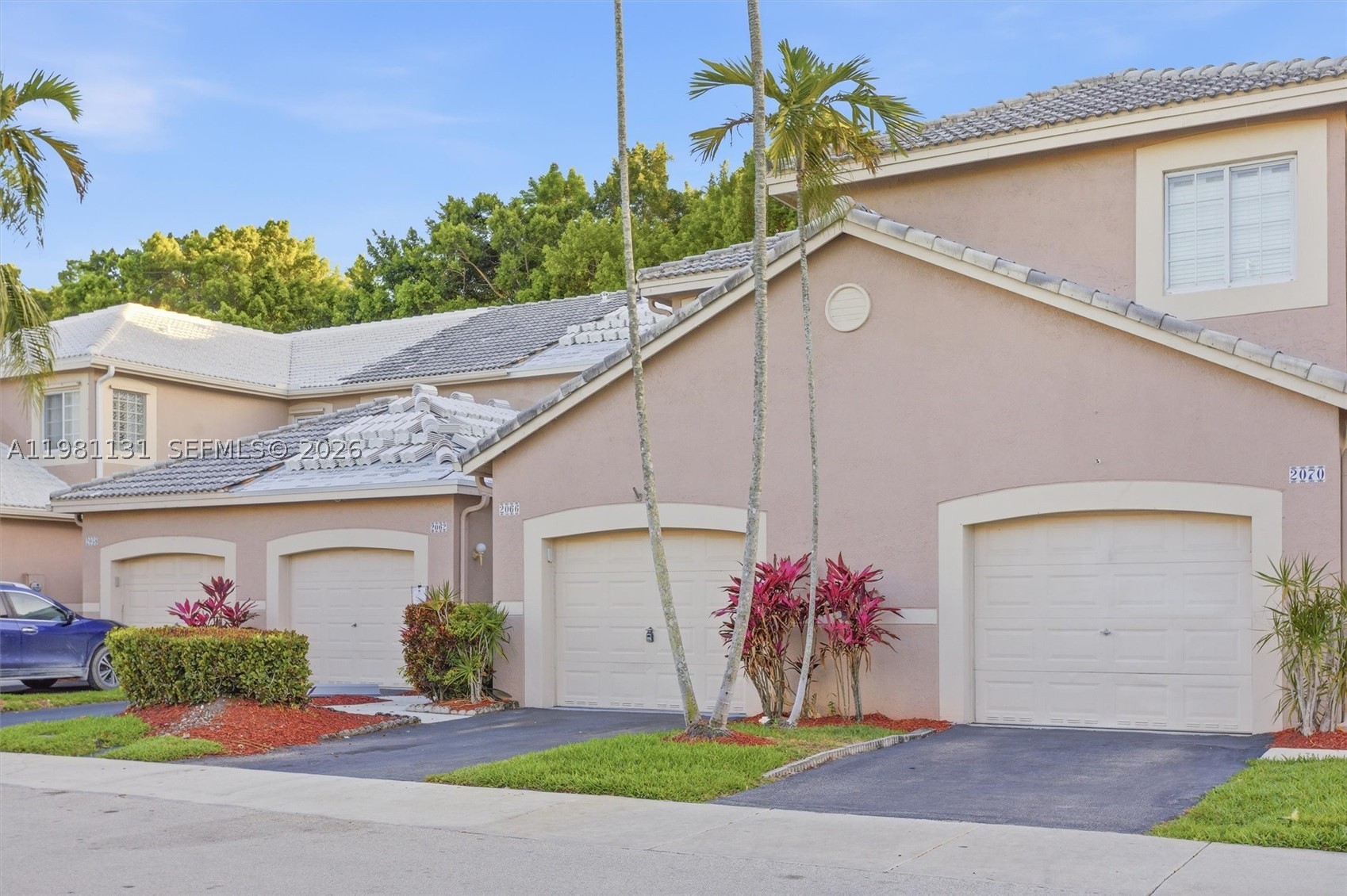2066 Madeira Dr 2066 Property Photo 4