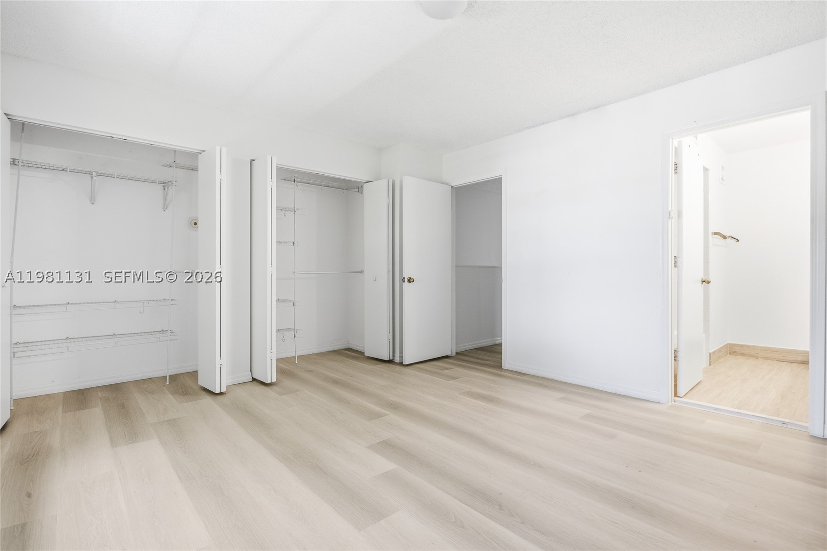 2066 Madeira Dr 2066 Property Photo 18
