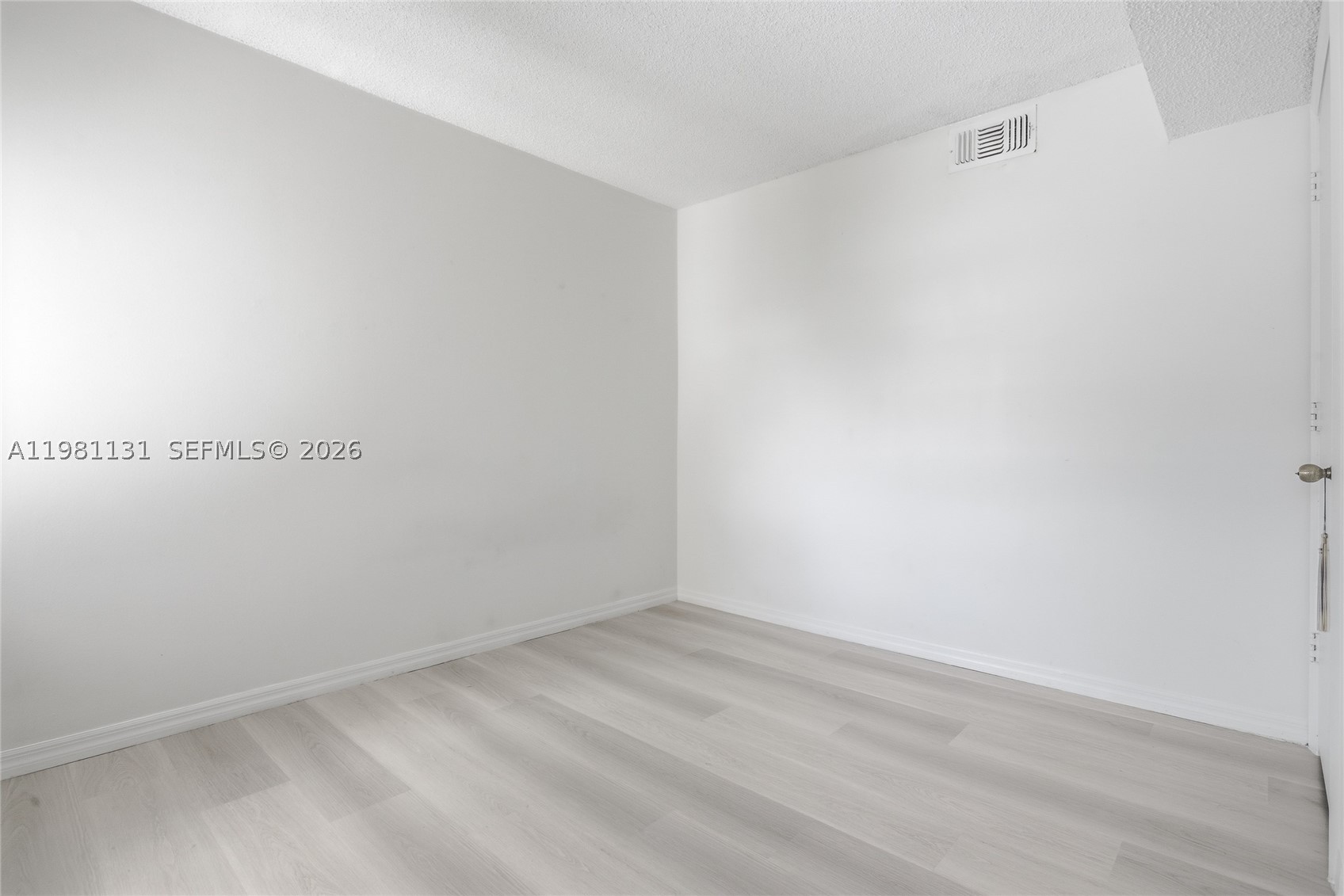 2066 Madeira Dr 2066 Property Photo 27