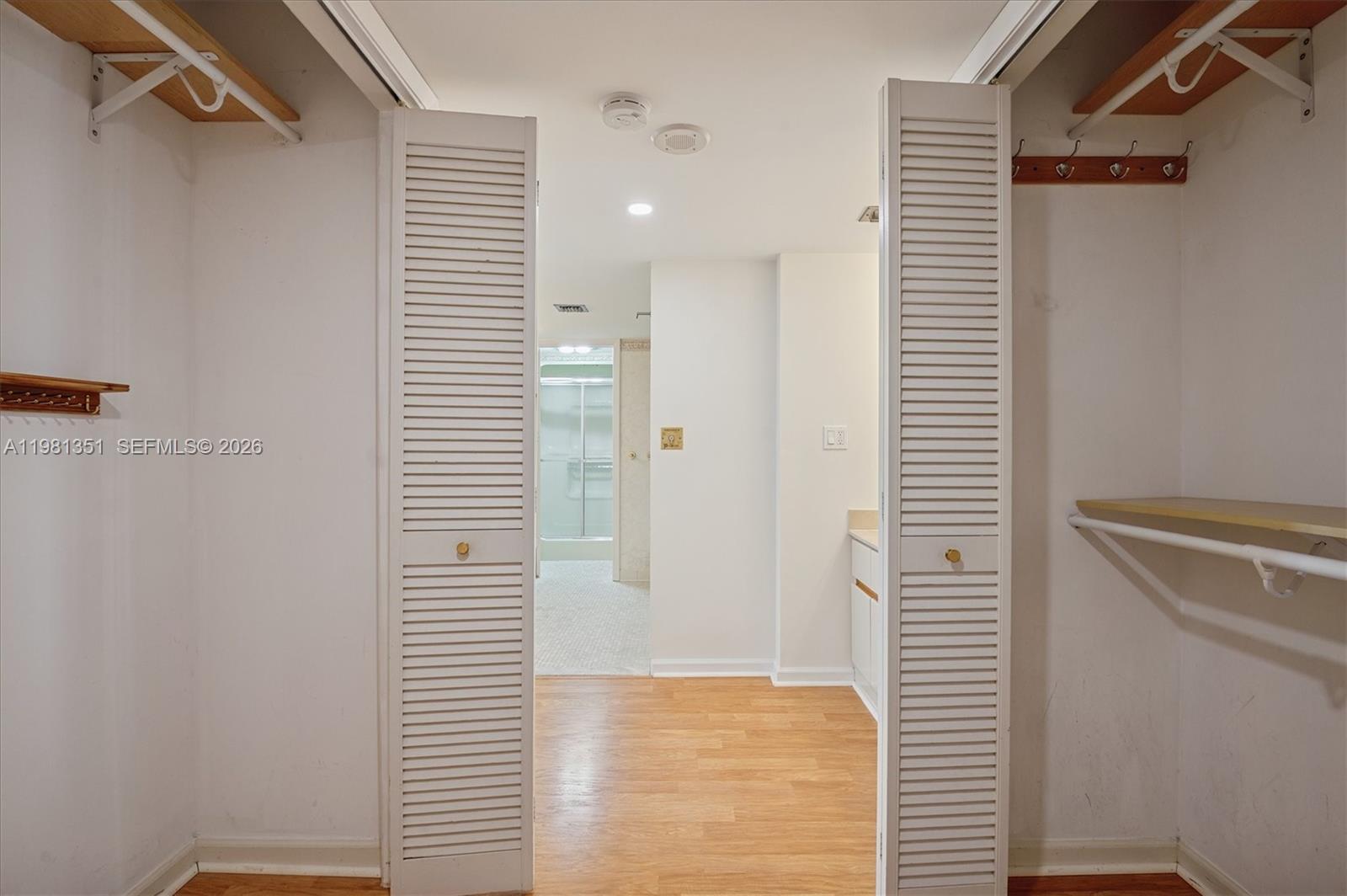 300 Three Islands Blvd 516 Property Photo 10