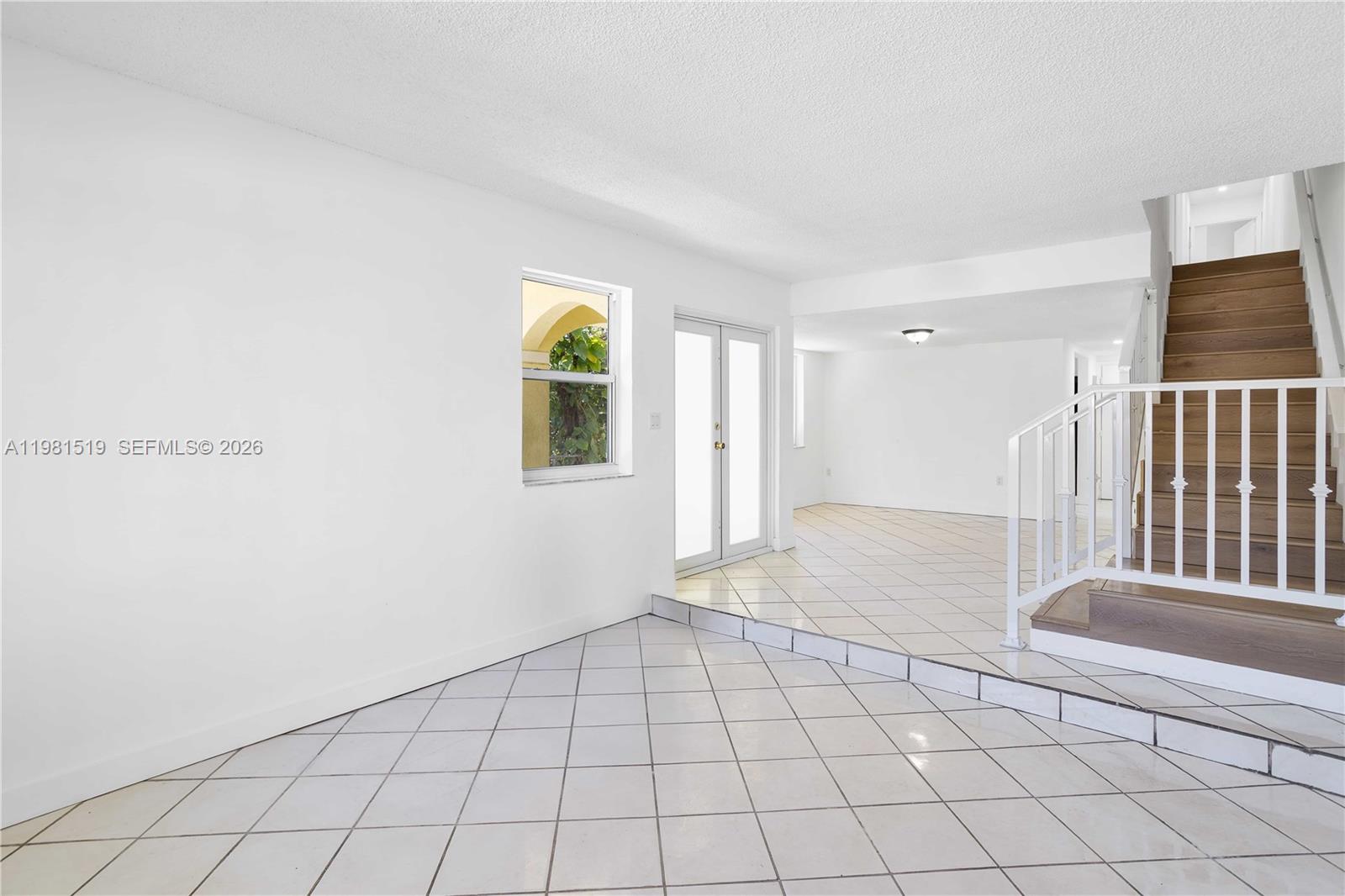 3524 Nw 4th Ter Property Photo 5