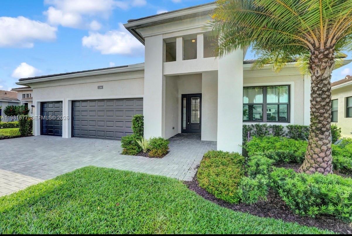 5364 Siesta Key Ln Property Photo 1