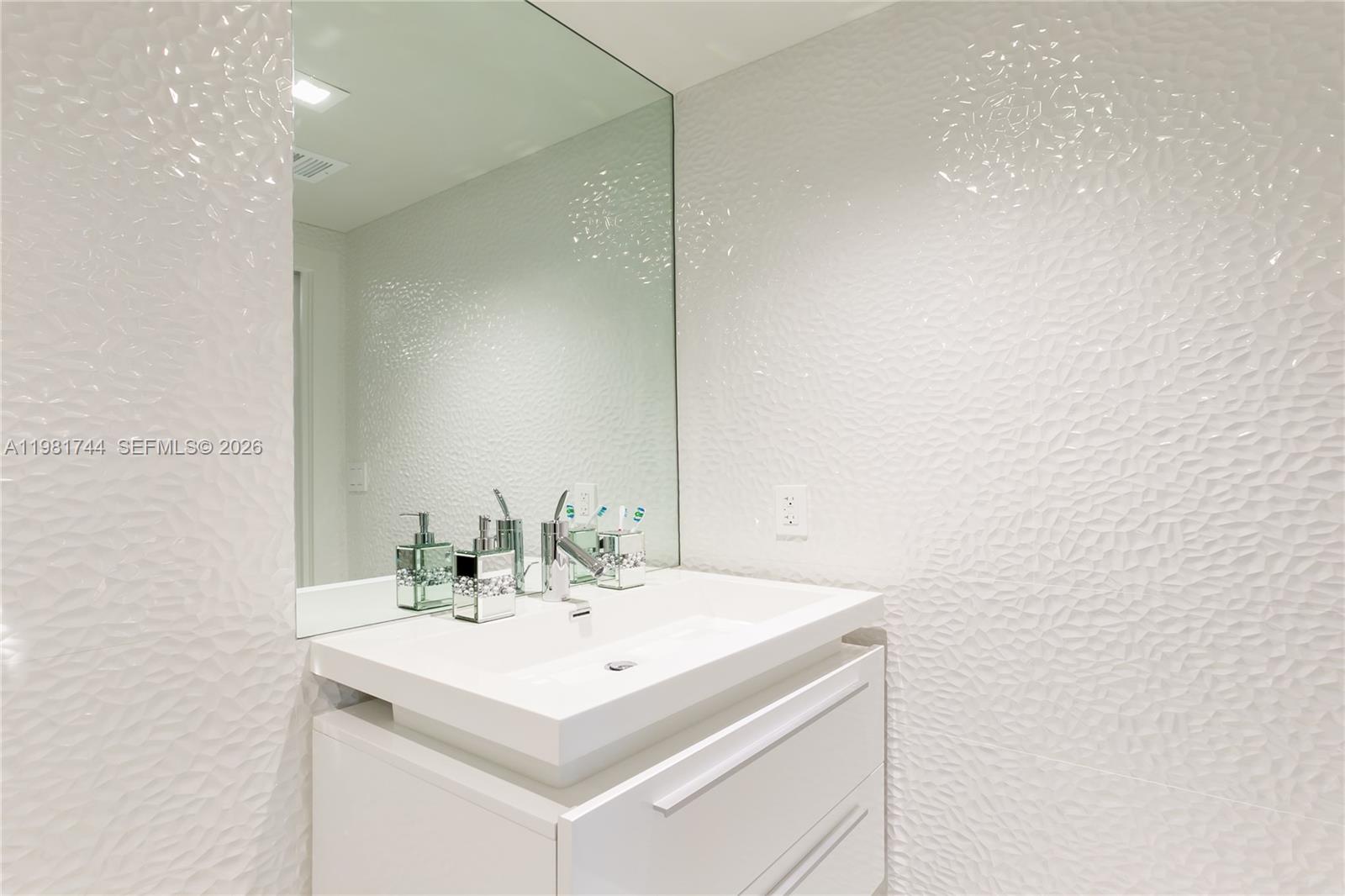 1830 S Ocean Dr 2903 Property Photo 16
