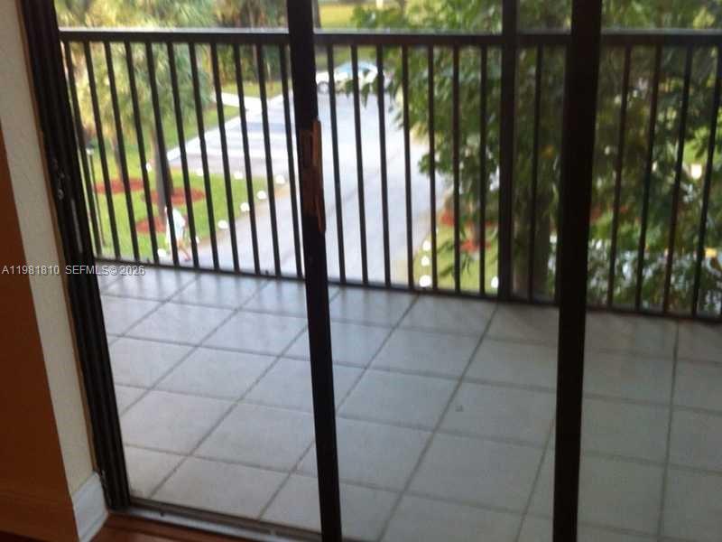5530 Nw 44th St 411c Property Photo 6