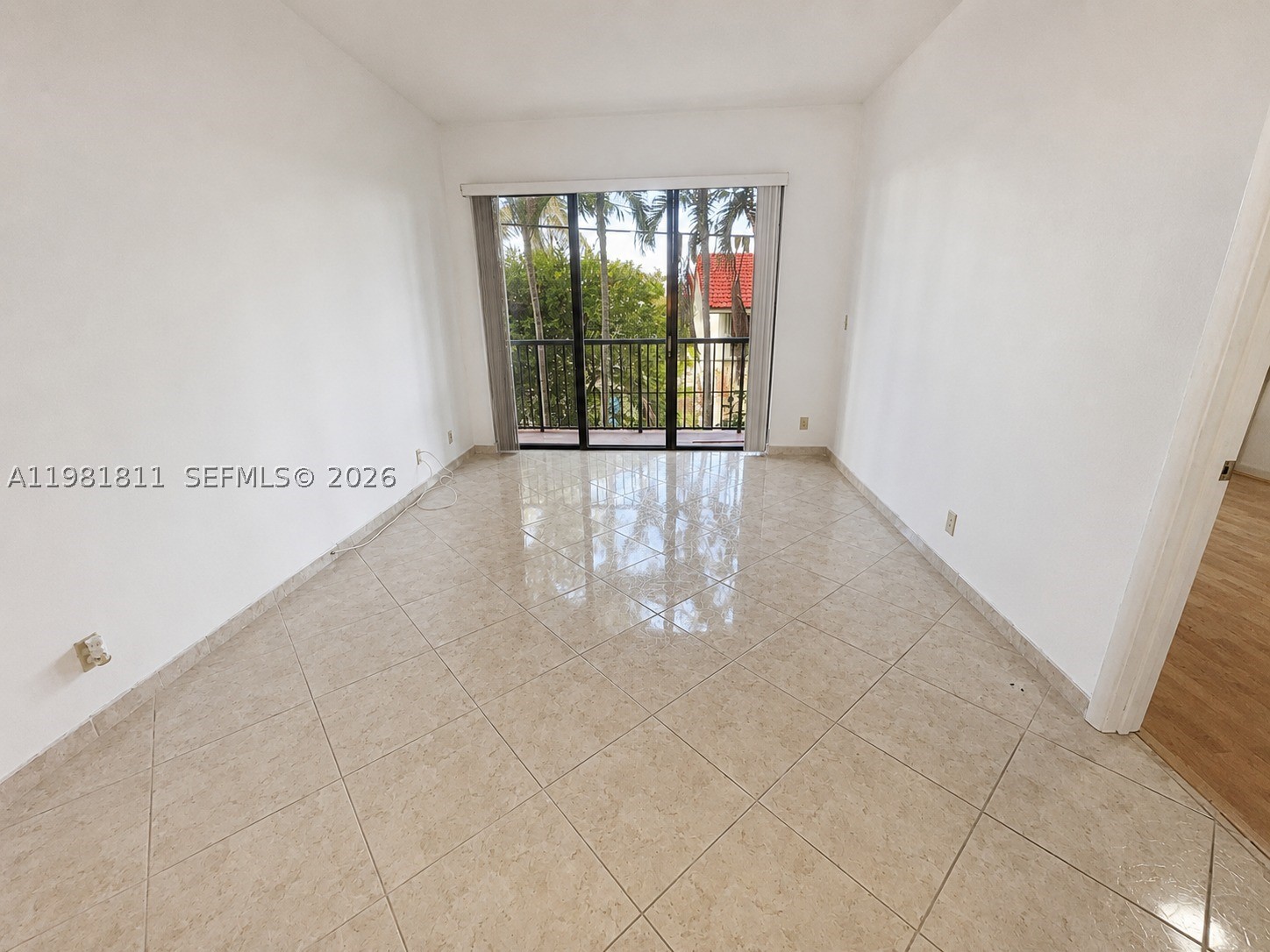 8816 Collins Ave 105 Property Photo 3
