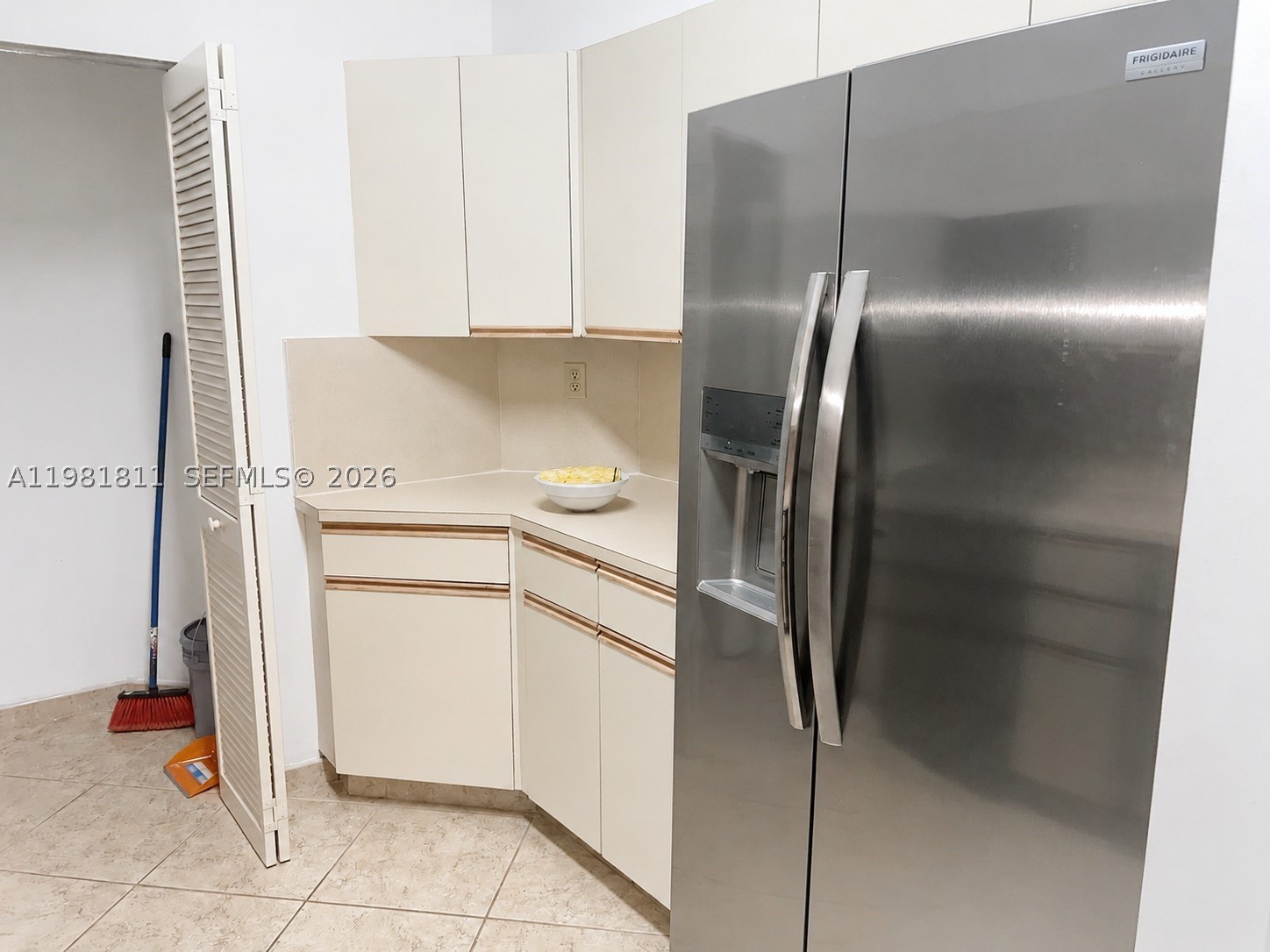 8816 Collins Ave 105 Property Photo 7