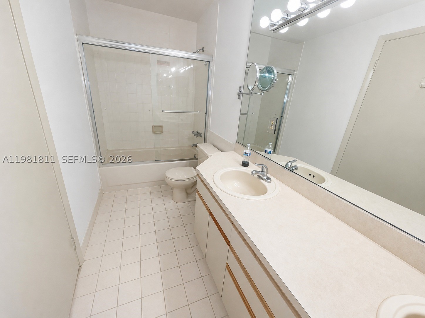 8816 Collins Ave 105 Property Photo 14