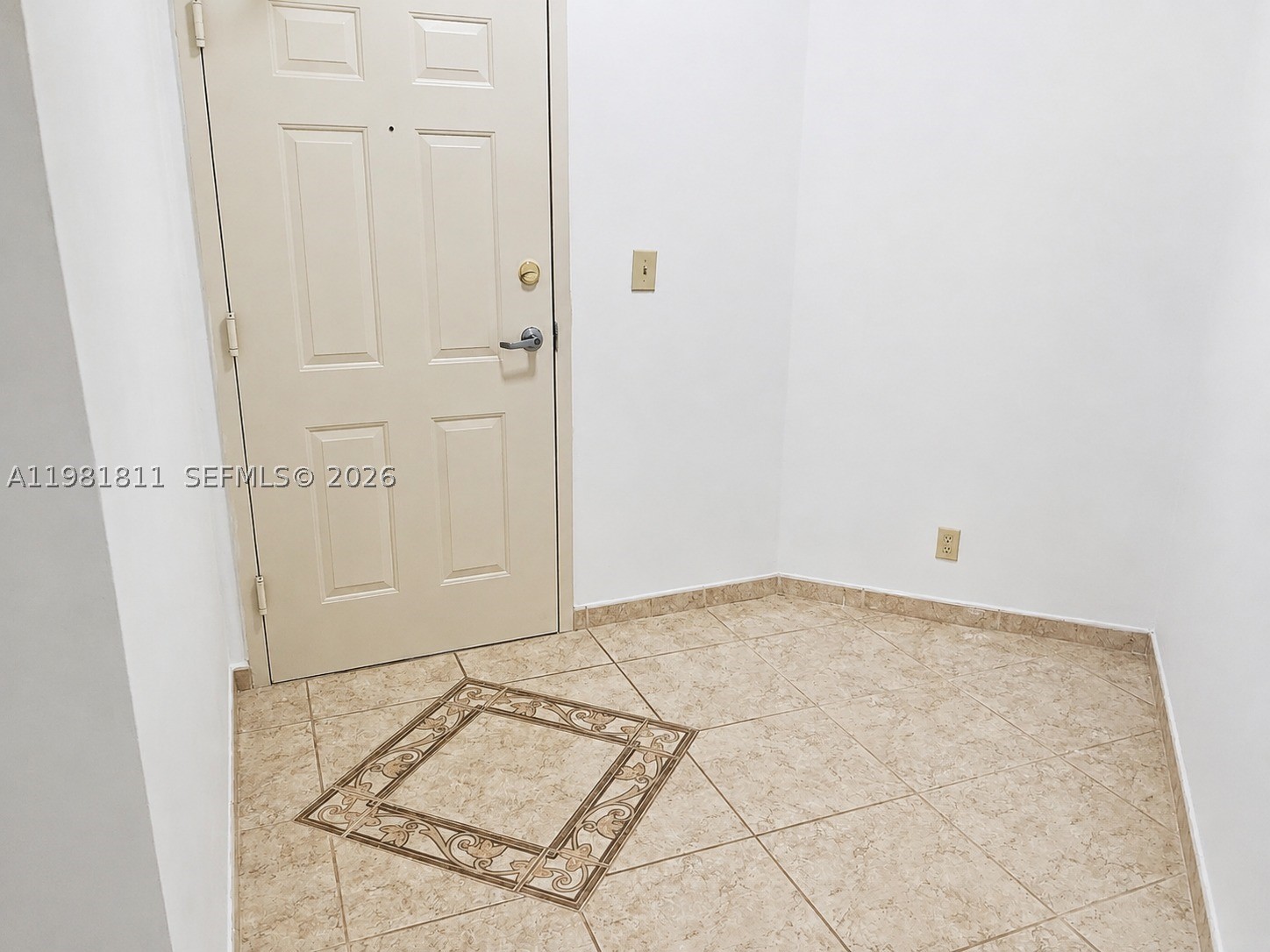 8816 Collins Ave 105 Property Photo 16