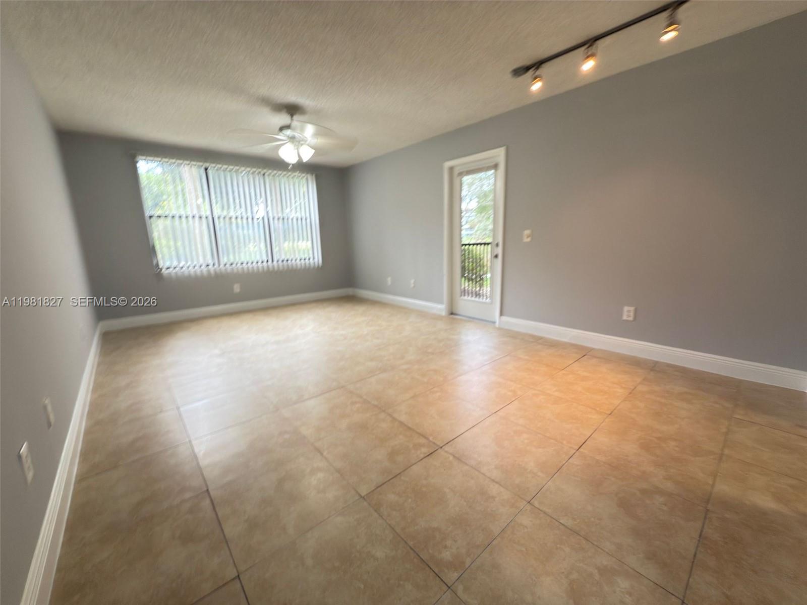 4521 W Mcnab Rd 11 Property Photo 5