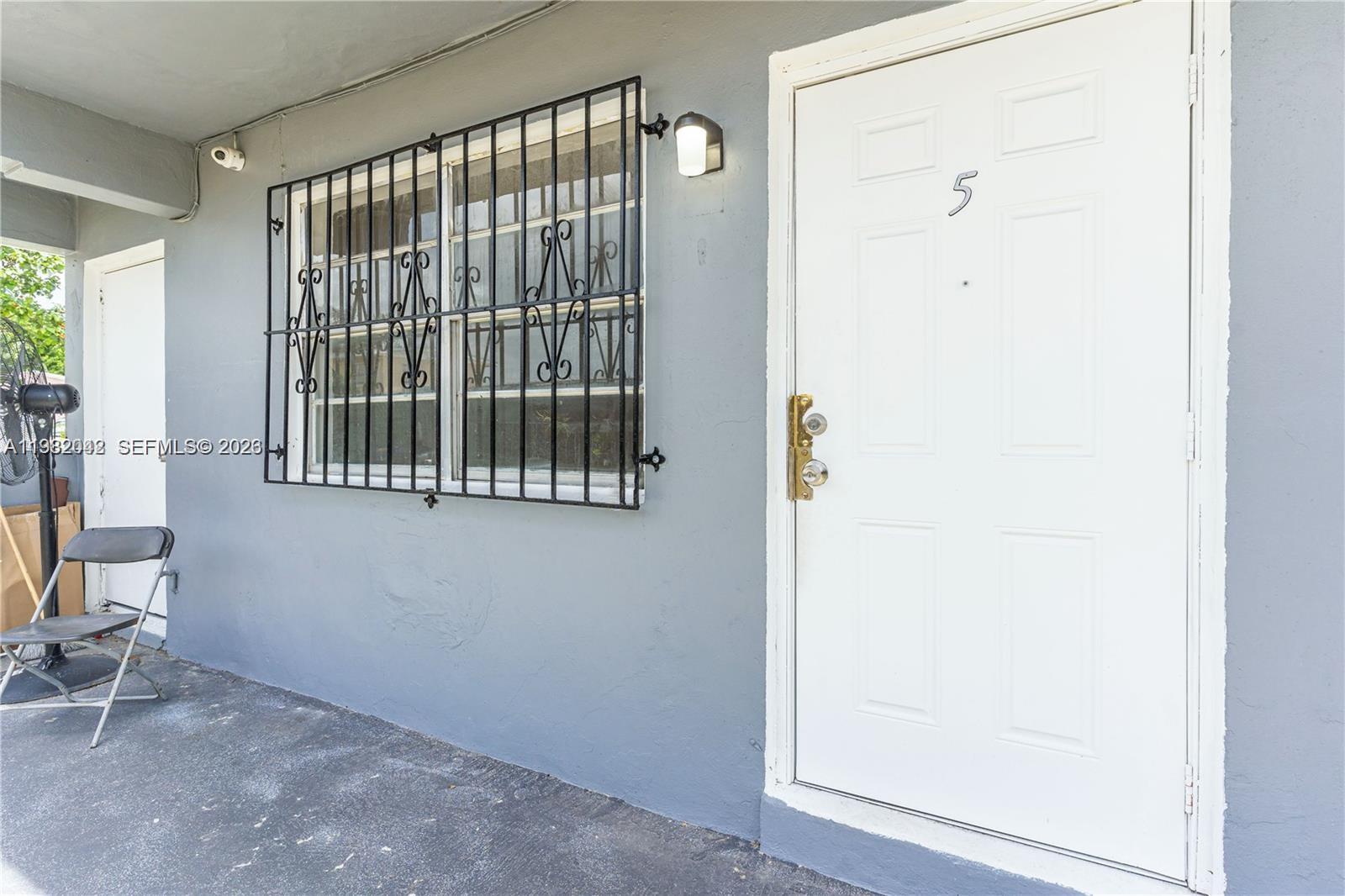 1445 Nw 2nd Ave 3 Property Photo 6
