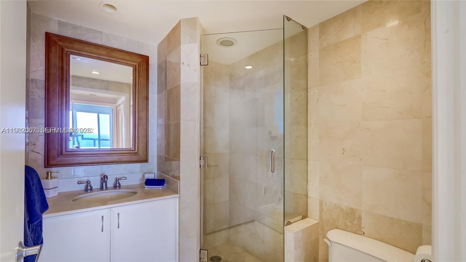 6365 Collins Ave 3802 Property Photo 17