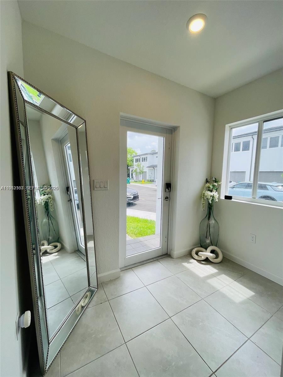 5000 Sw 37th St Property Photo 4