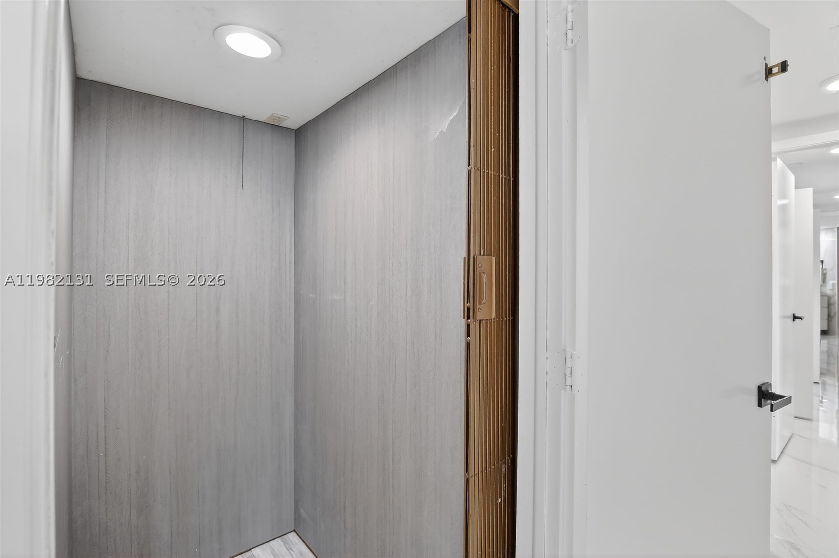 4000 Island Blvd 2301 Property Photo 33