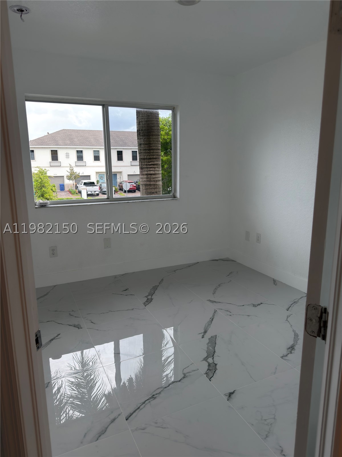689 Nw 6th St 689 Property Photo 10