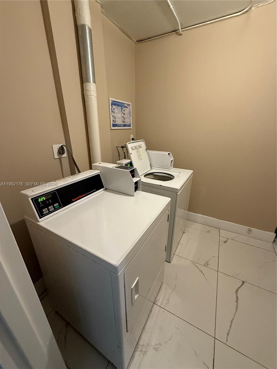 200 178th Dr 605 Property Photo 21