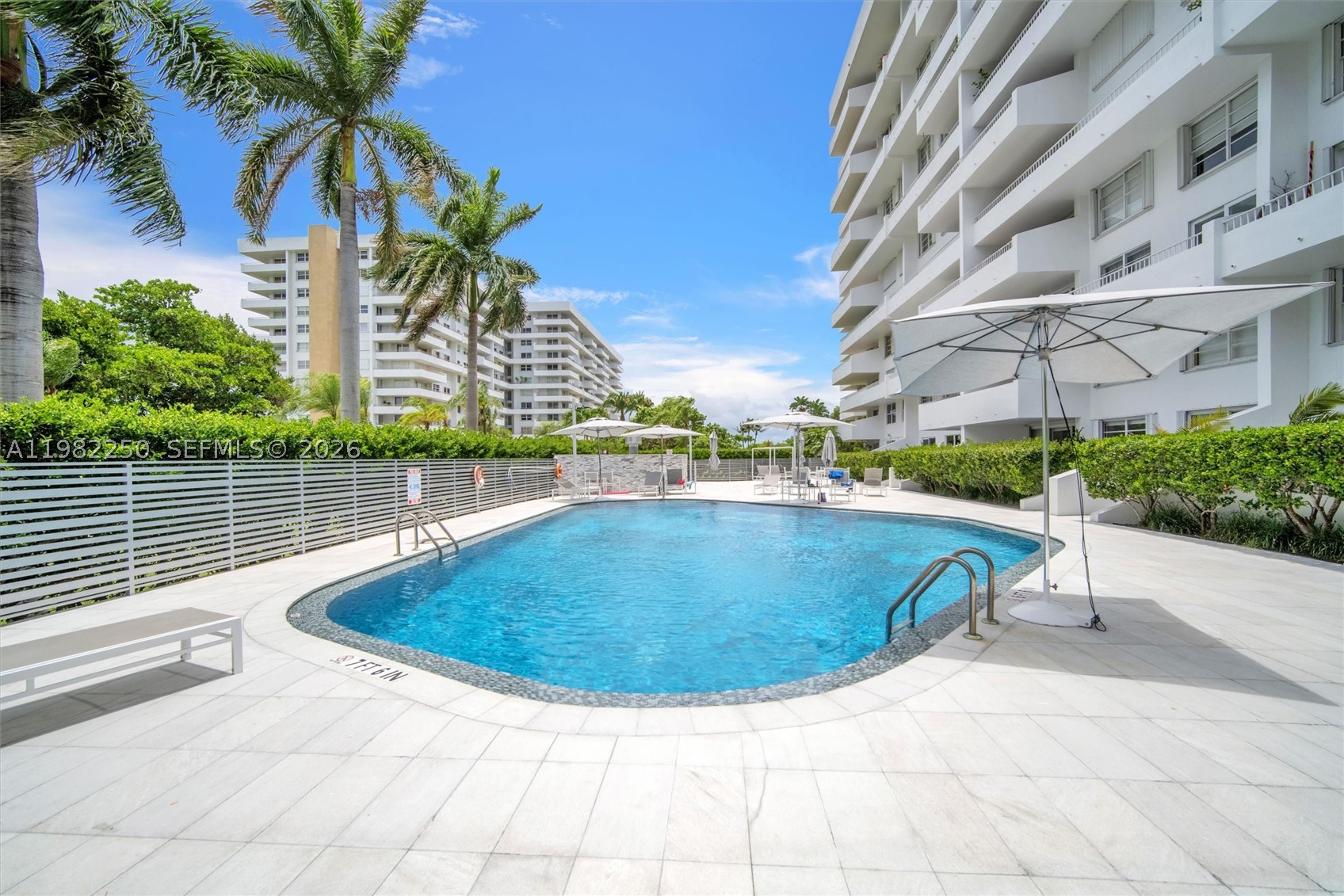 199 Ocean Lane Dr 1009 Property Photo 27