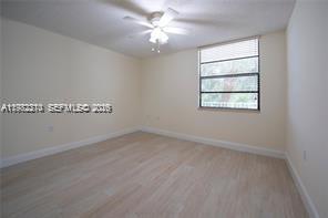1713 Whitehall Dr 302 Property Photo 13
