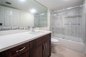 1713 Whitehall Dr 302 Property Photo 14