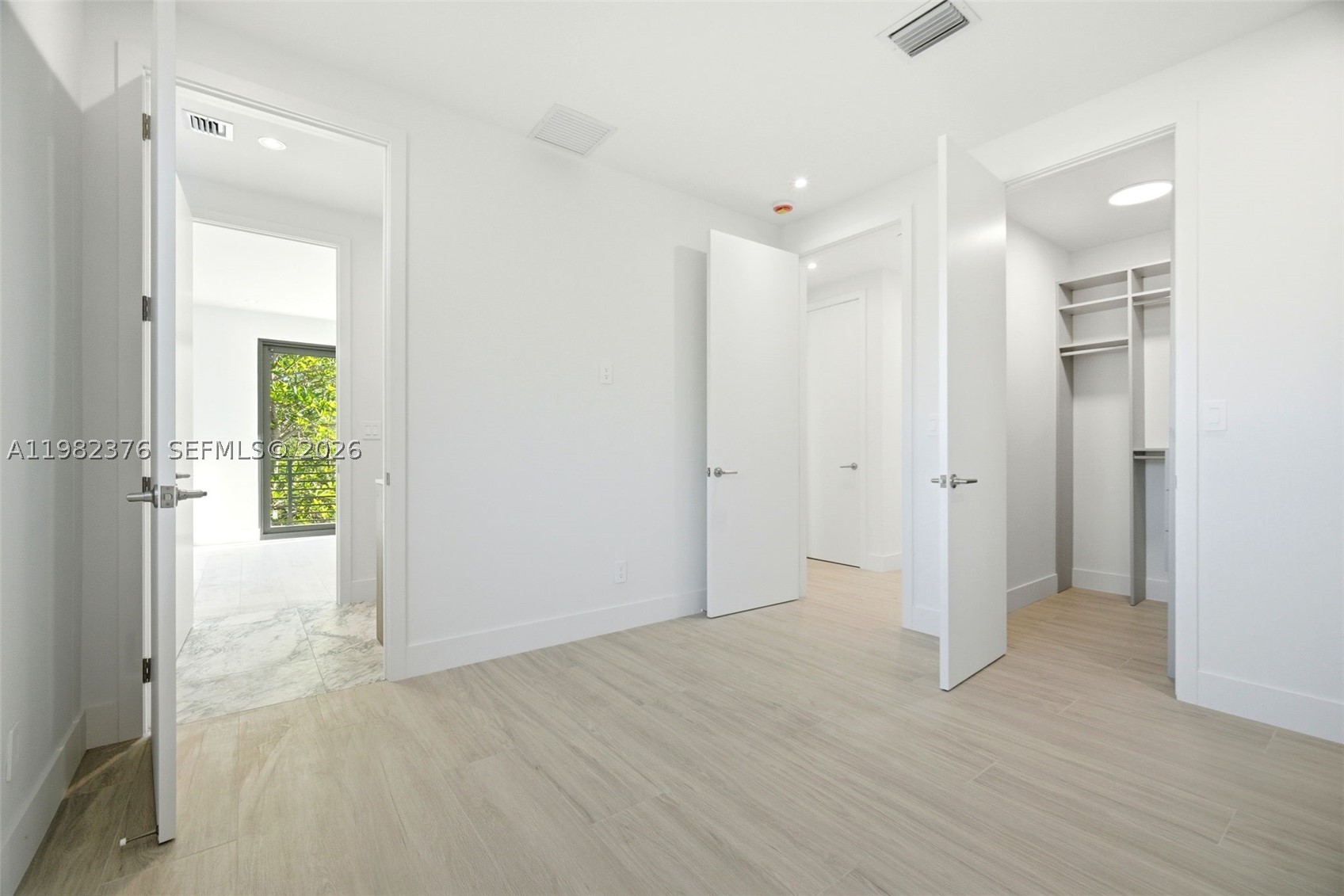 3545 Florida Ave Property Photo 15