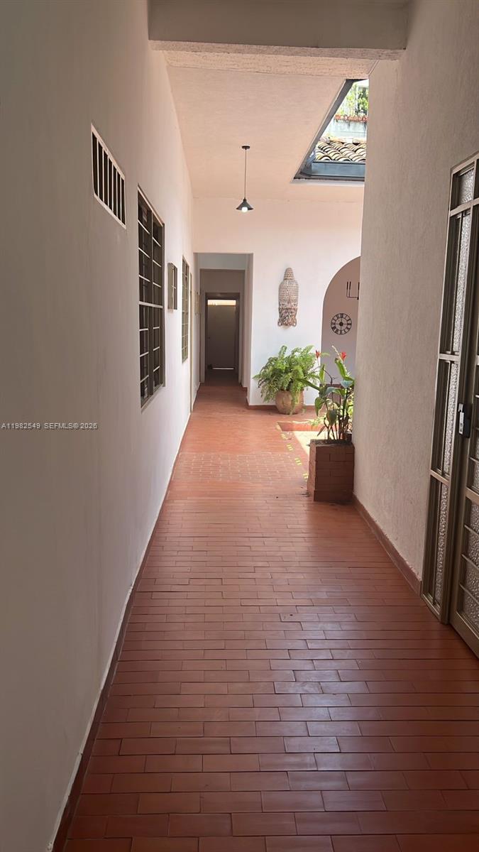A11982549 Property Photo 25