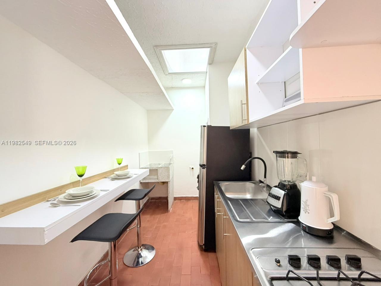 A11982549 Property Photo 32