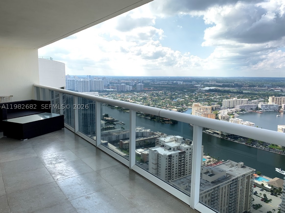 1830 S Ocean Dr 4608 Property Photo 37