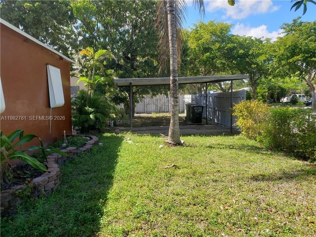 11970 Nw 10th Ave Property Photo 2