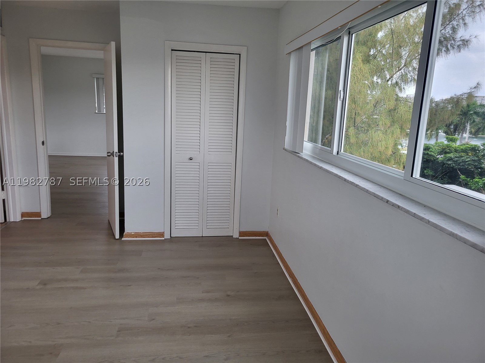 1020 94th St 503 Property Photo 15