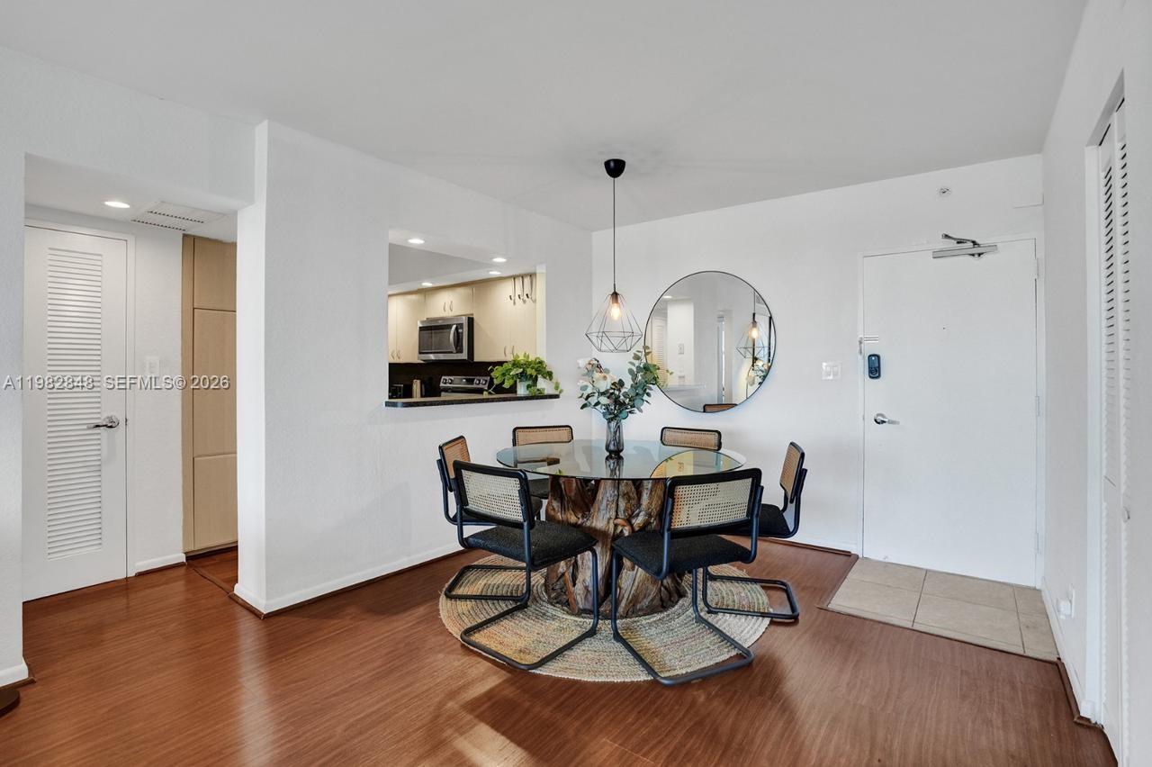 5600 Collins Ave 5r Property Photo 17