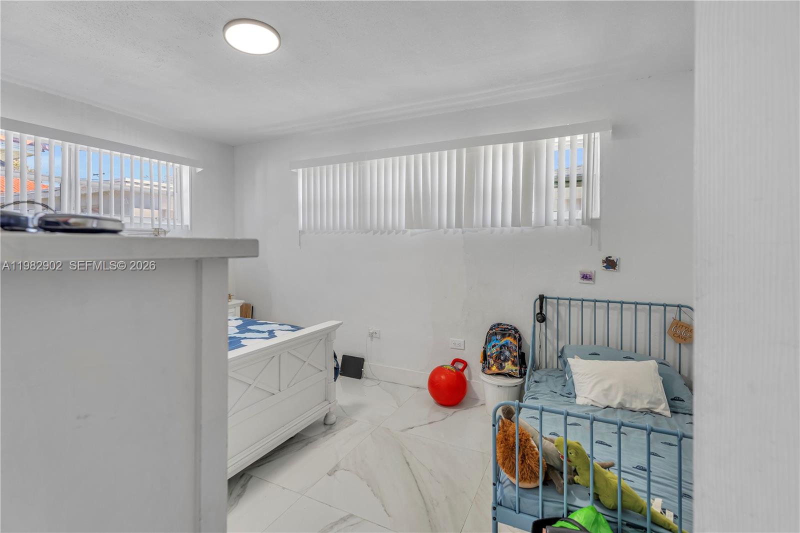 250 Nw 34th Ave Property Photo 13
