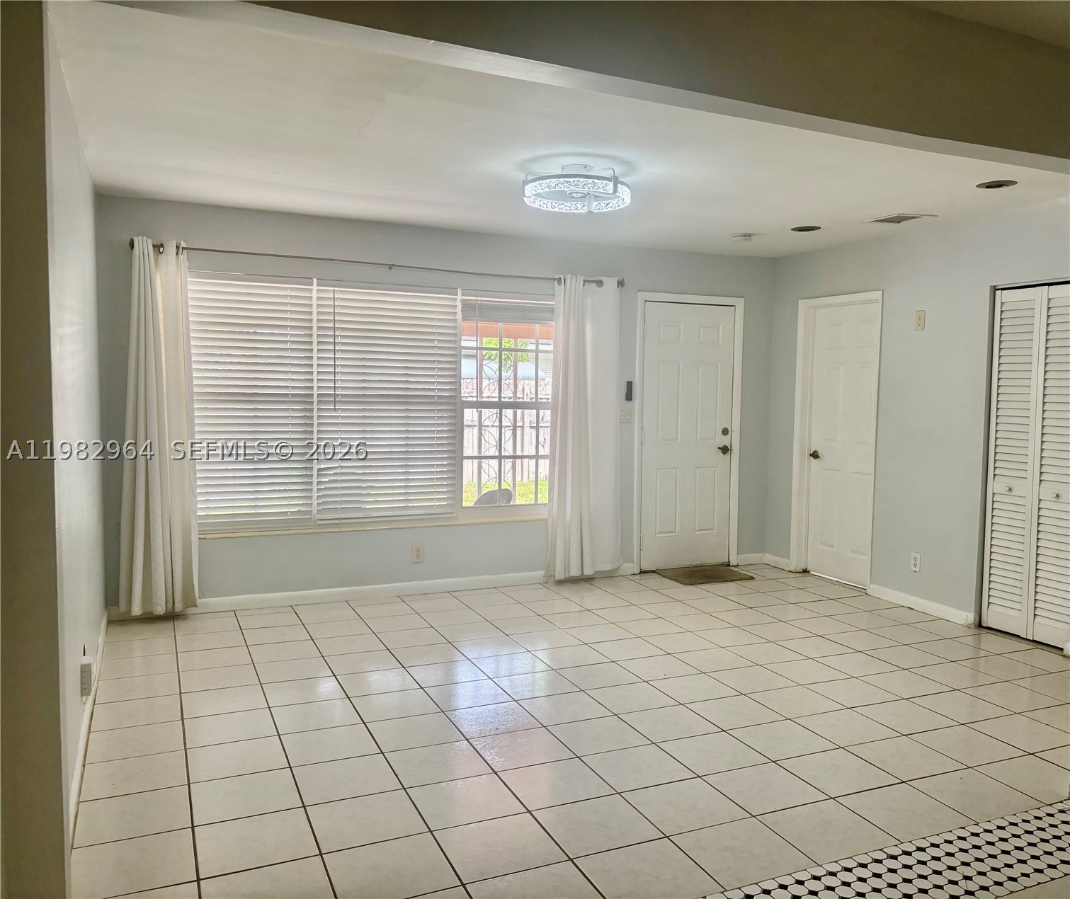 2016 Ne 26th St 2 Property Photo 2