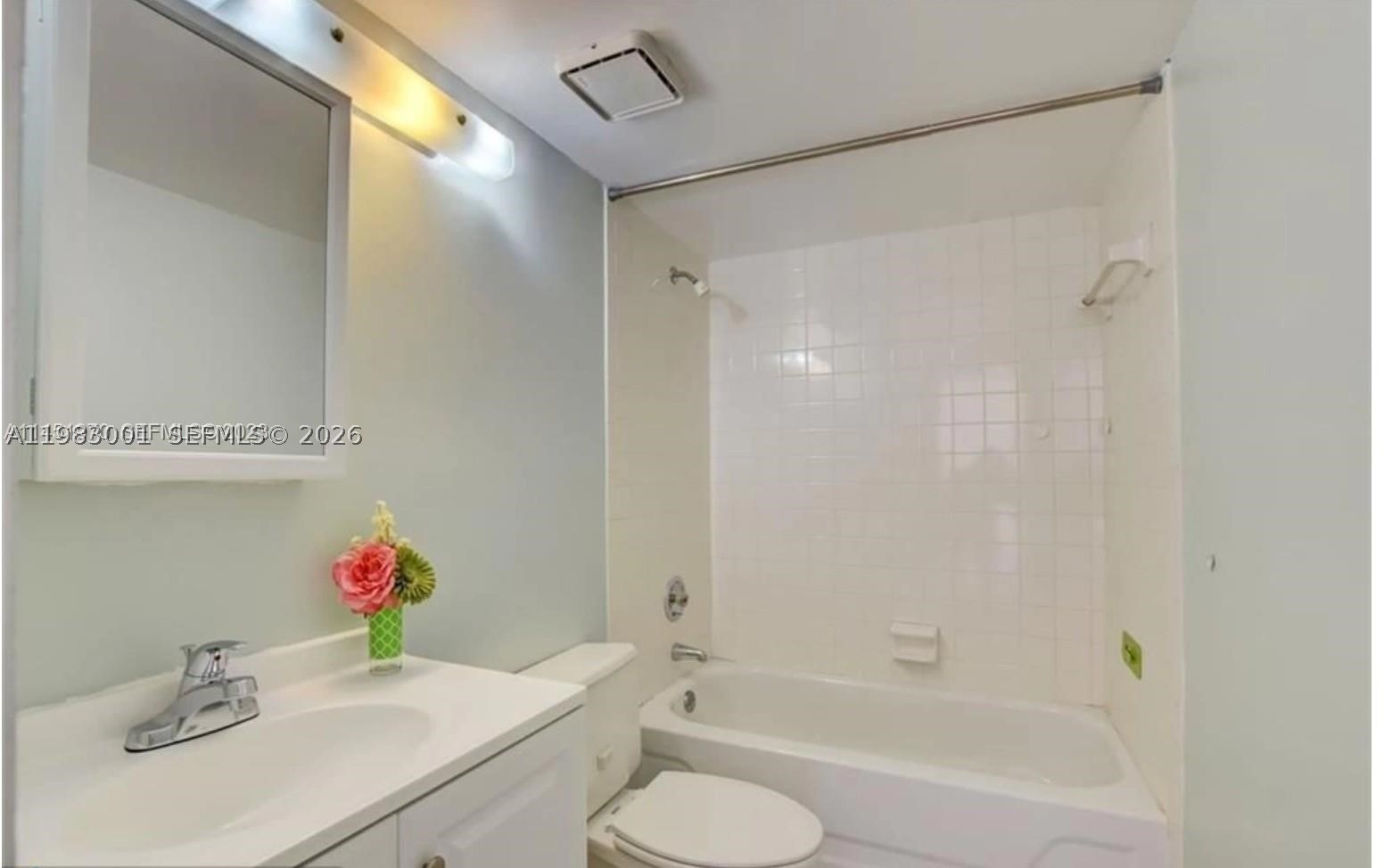 3103 Spanish Wells Dr 2a Property Photo 2