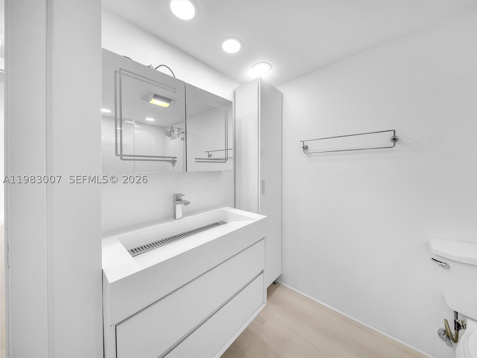 301 174th St 1818 Property Photo 14