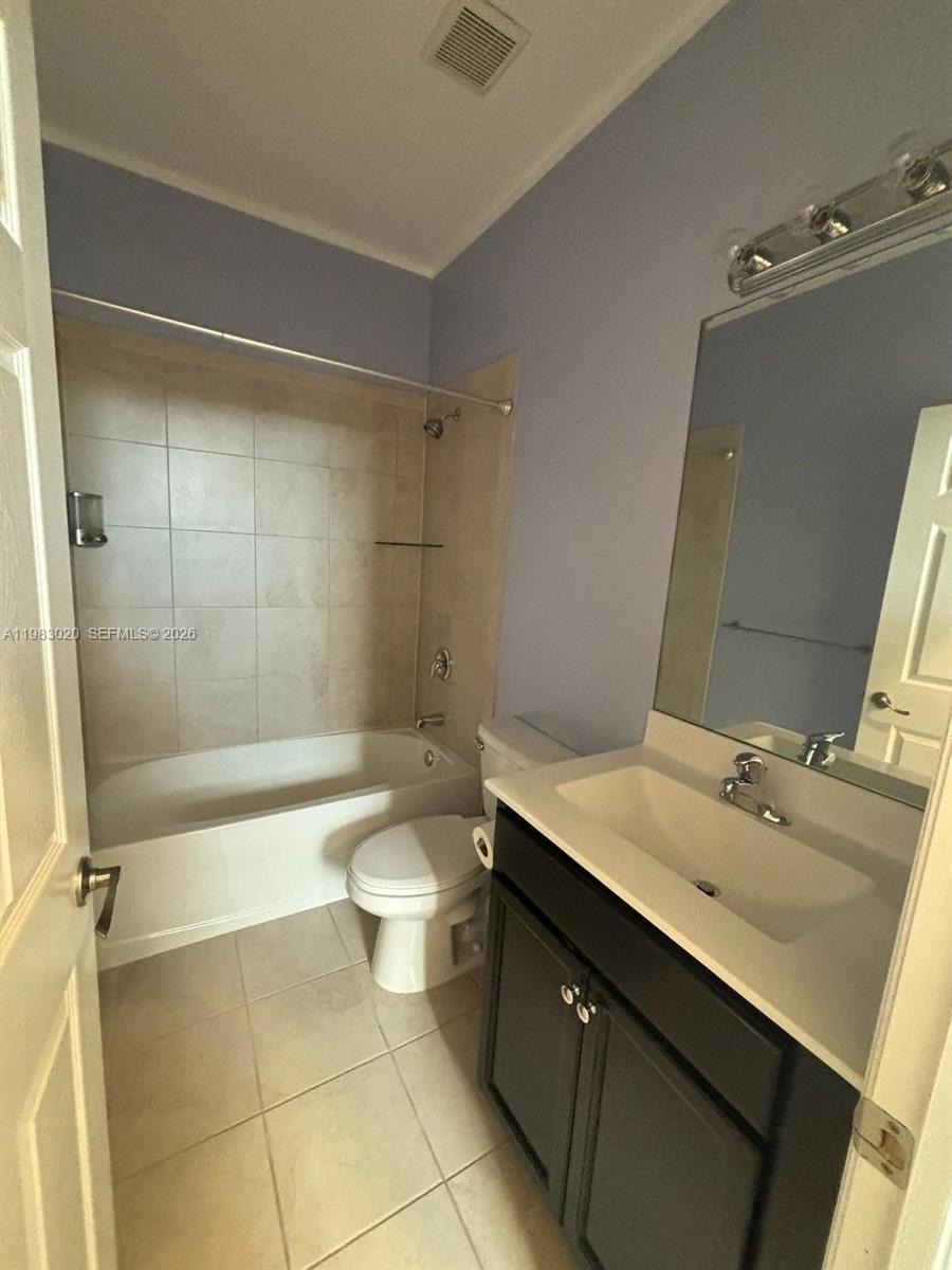 3337 W 105th Ter Property Photo 14