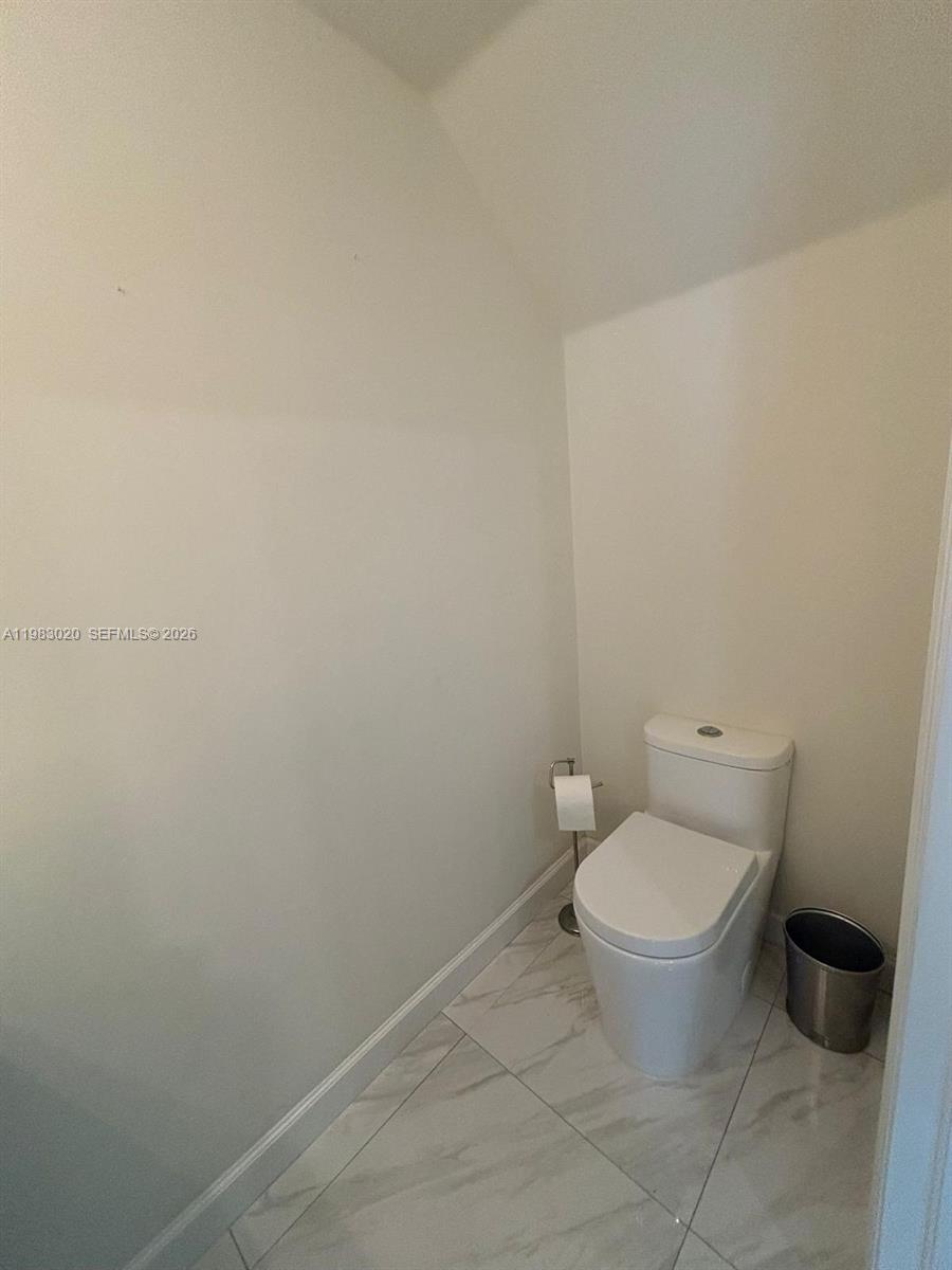 3337 W 105th Ter Property Photo 16