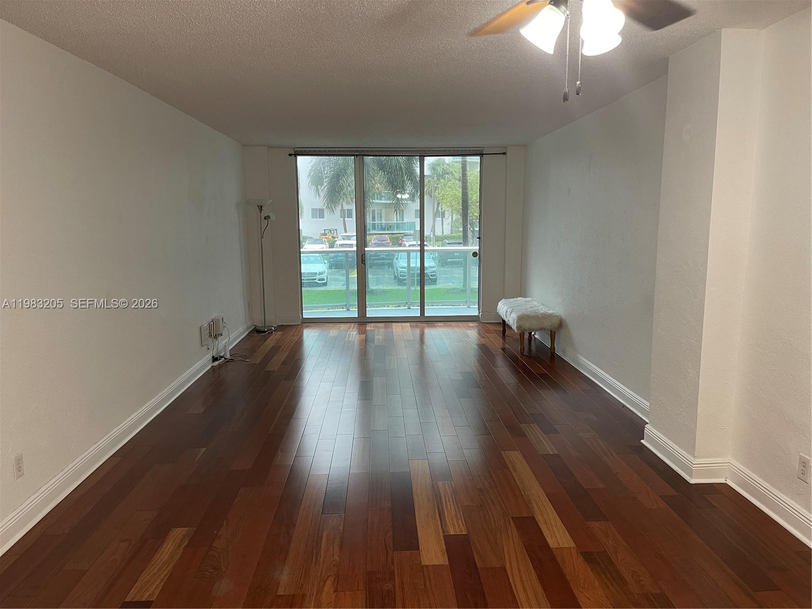 19390 Collins Ave 122 Property Photo 3