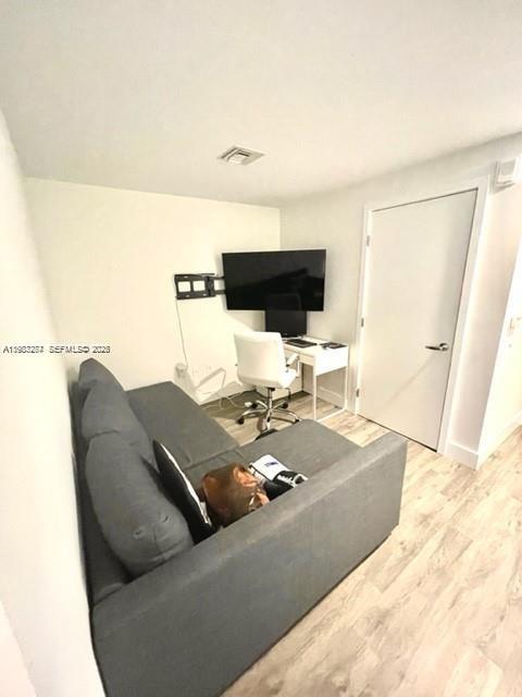 16385 Biscayne Blvd 2702 Property Photo 8