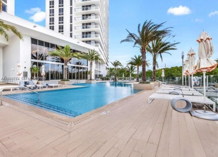 16385 Biscayne Blvd 2702 Property Photo 14
