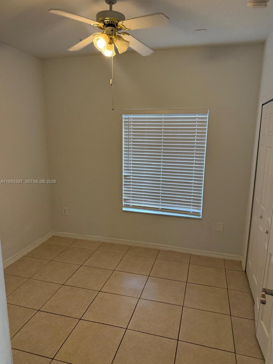 10776 Nw 83rd Ter 1-19 Property Photo 6