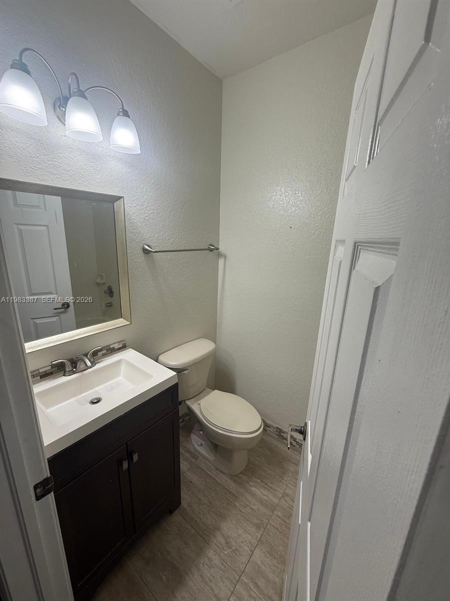 10776 Nw 83rd Ter 1-19 Property Photo 10
