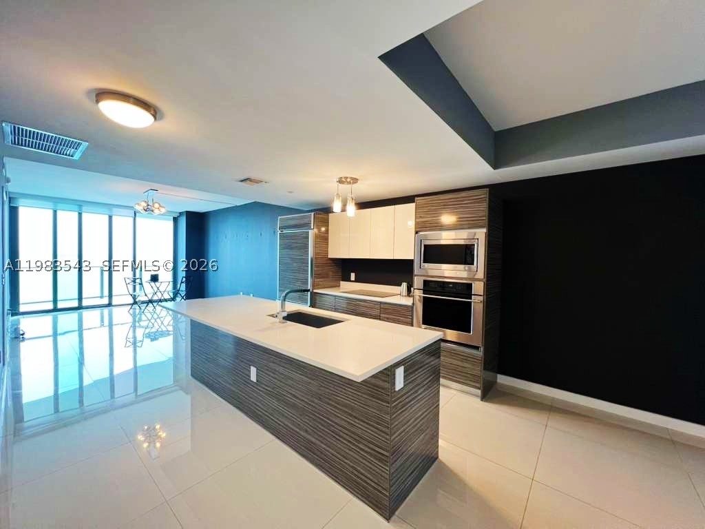 460 Ne 28th St 1407 Property Photo 21