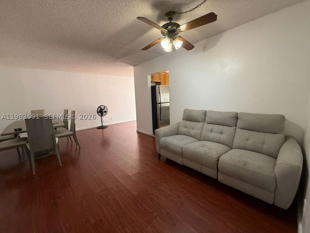 16909 N Bay Rd 211 Property Photo 2
